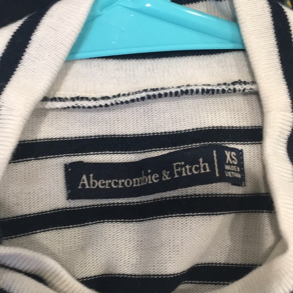 Cream and black halter top - Picture 3 of 3